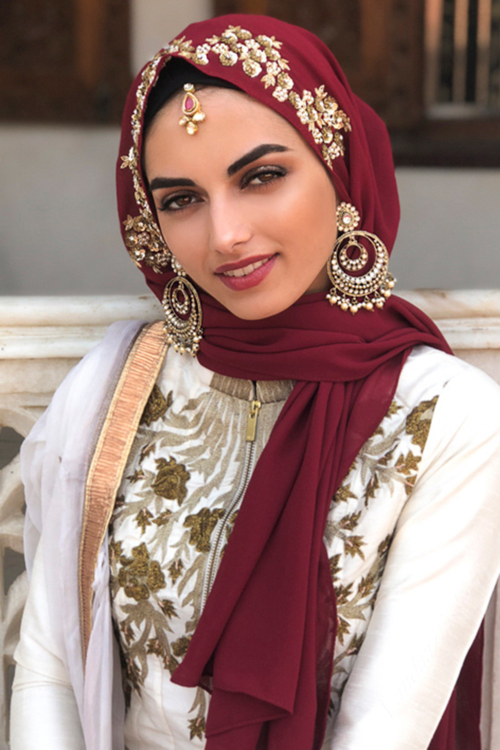 Embroidered hijab manufacturer in India